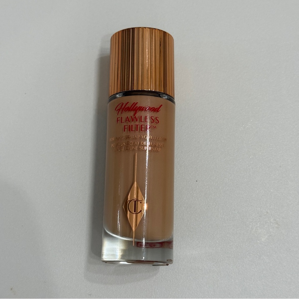 NWT!! Charlotte Tilbury Hollywood Flawless Filter - Shade 4 Medium Moyen - Picture 9 of 9